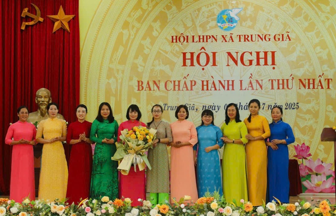 Xã Trung Giã kiện toàn tổ chức Hội Phụ nữ cấp cơ sở