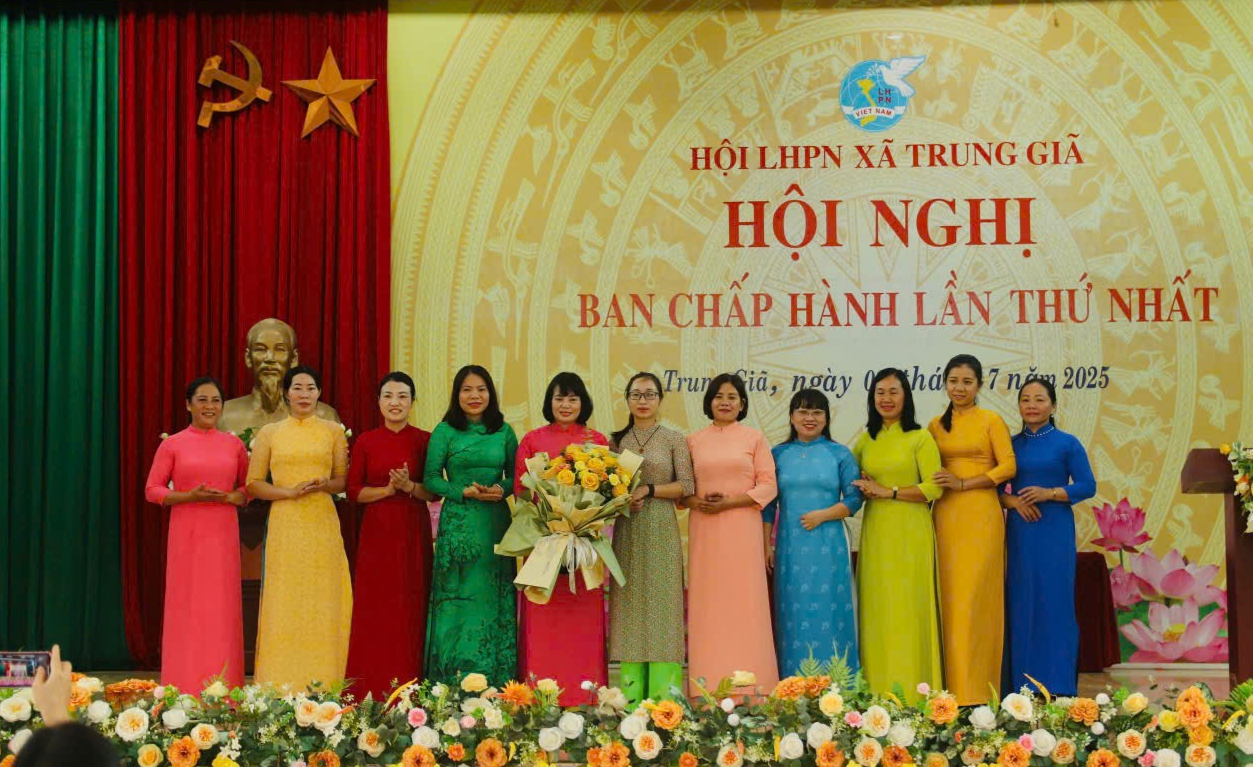 Xã Trung Giã kiện toàn tổ chức Hội Phụ nữ cấp cơ sở