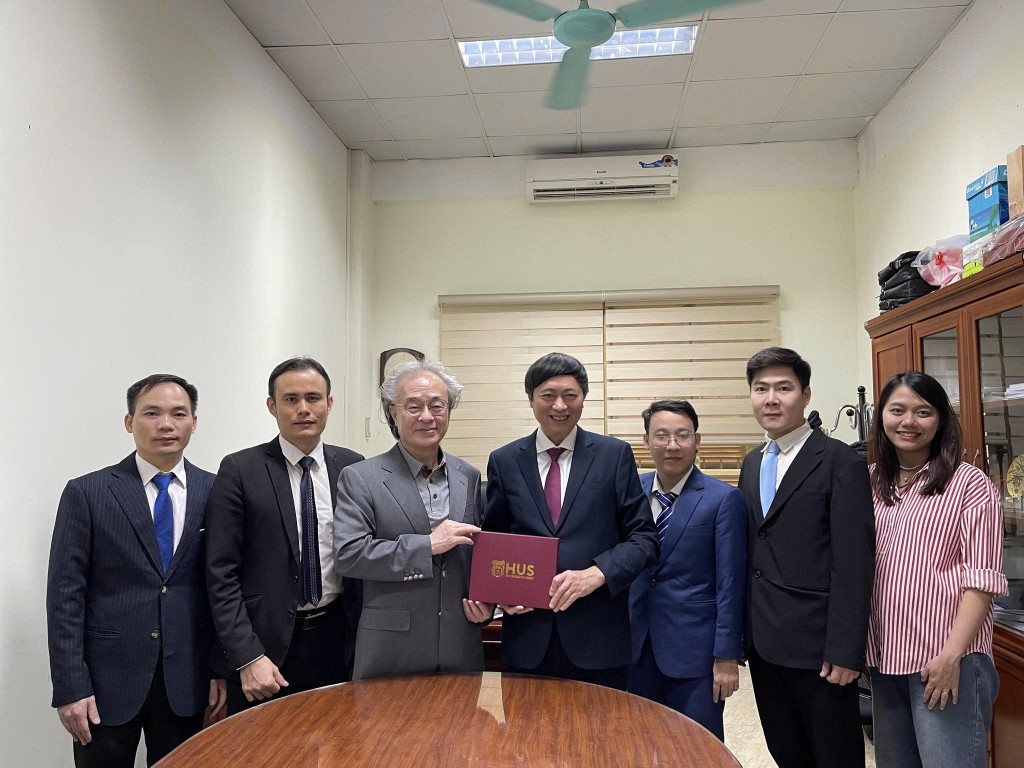 Đại học Quốc gia Hà Nội thí điểm Chương trình Giáo sư thỉnh giảng