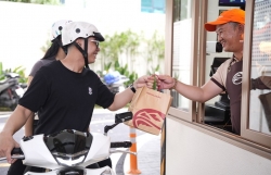 Highlands Coffee ra mắt mô hình Drive-Thru đầu tiên trong ngành đồ uống