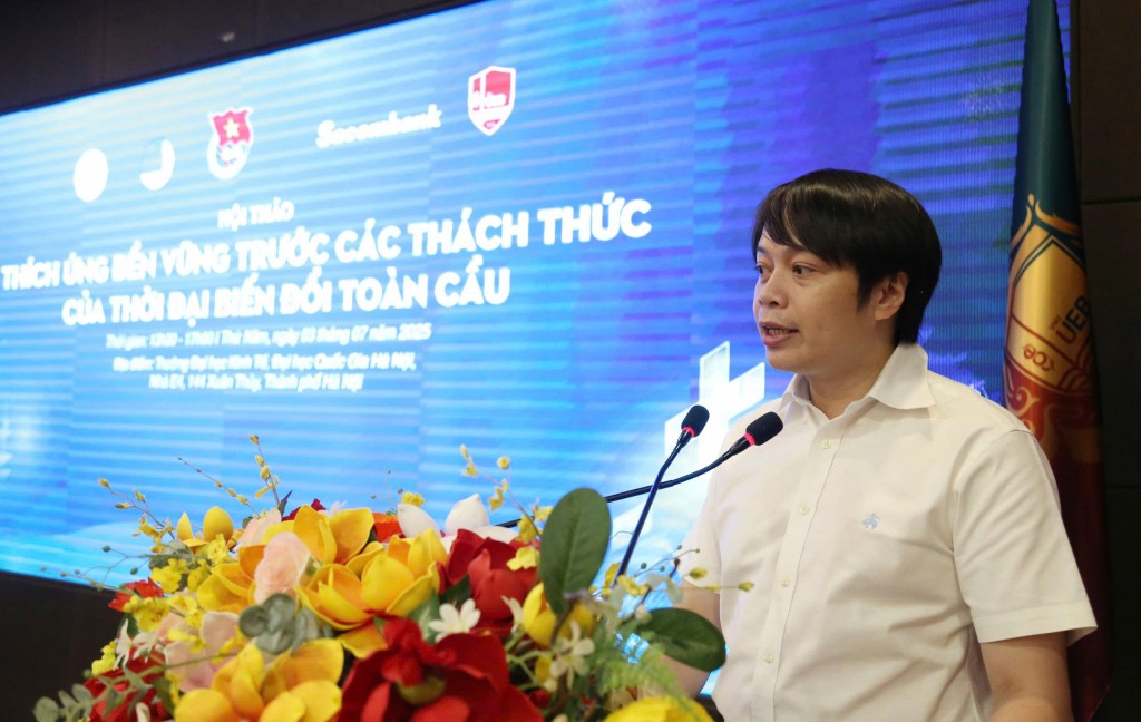 anh Nguyễn Hữu Tú, Phó trưởng ban Công tác thanh thiếu nhi - Cơ quan Ủy ban Trung ương MTTQ Việt Nam, Phó Chủ tịch Thường trực kiêm Tổng thư ký Hội Thầy thuốc trẻ Việt Nam 