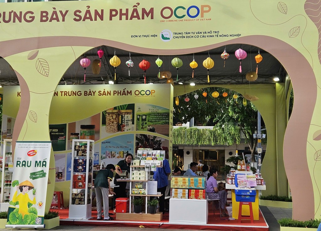 Các sản phẩm OCOP của TP Hồ Chí Minh được trưng bày tại Ngày hội không tiền mặt