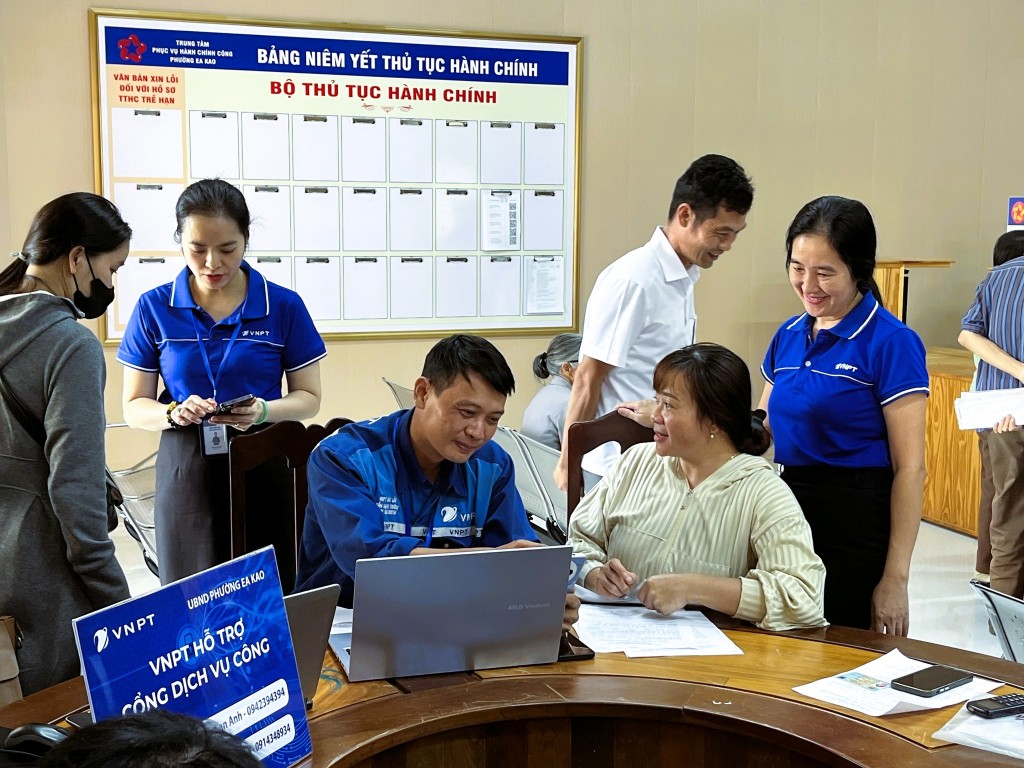 VNPT Đắk Lắk triển khai lực lượng hỗ trợ kỹ thuật, đồng hành cùng chính quyền địa phương tại các đơn vị hành chính sau sáp nhập