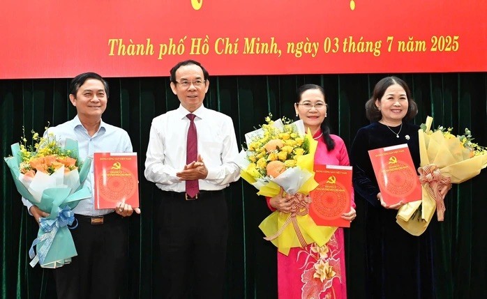 TP Hồ Chí Minh: Nhiều lãnh đạo chủ chốt nghỉ hưu trước tuổi