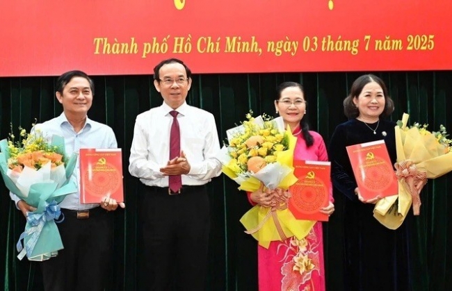 TP Hồ Chí Minh: Nhiều lãnh đạo chủ chốt nghỉ hưu trước tuổi