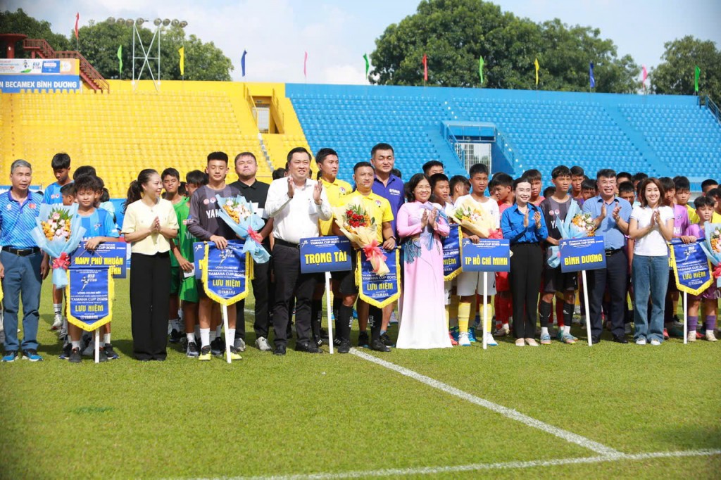 Sôi nổi khai mạc Giải Bóng đá Thiếu niên (U13) toàn quốc Yamaha Cup 2025