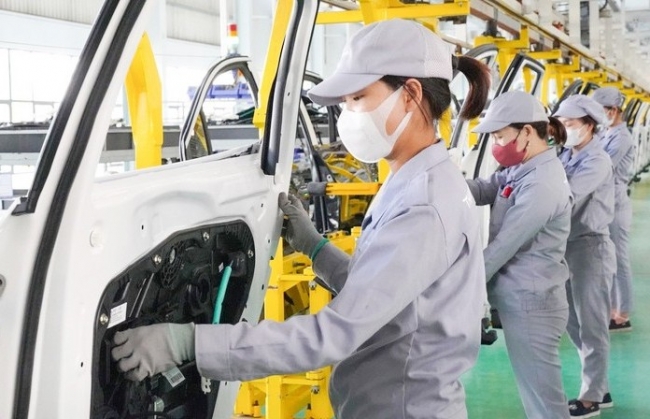 Pháp luật về hợp đồng lao động trong xu hướng phát triển kinh tế nền tảng ở Việt Nam