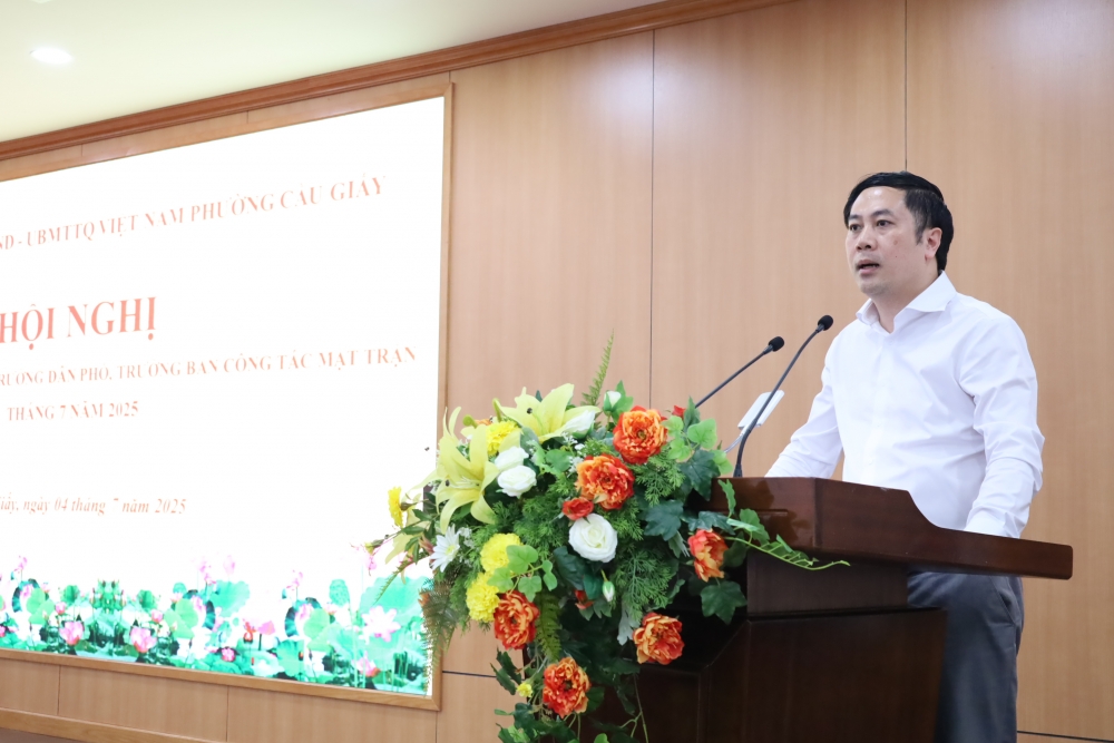 Đồng chí Ngô Ngọc Phương, Chủ tịch UBND phường Cầu Giấy triển khai nhiệm vụ trọng tâm công tác tháng 7 của chính quyền phường
