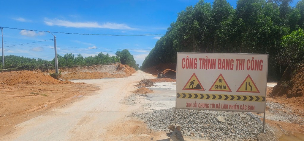 Đẩy nhanh tiến độ đường kết nối Tỉnh lộ 615 - Quốc lộ 40B