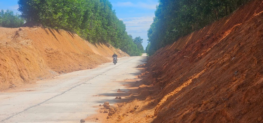 Đẩy nhanh tiến độ đường kết nối Tỉnh lộ 615 - Quốc lộ 40B