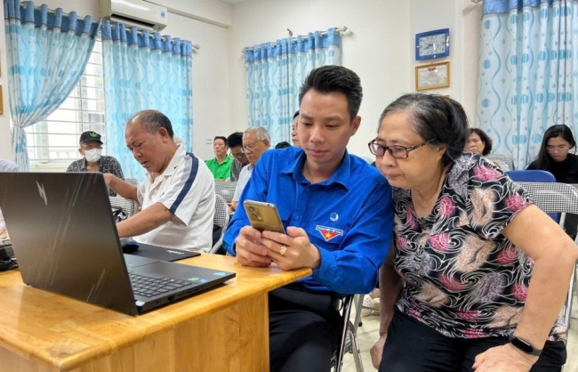Mùa hè xanh chuyển mình cùng chính quyền số