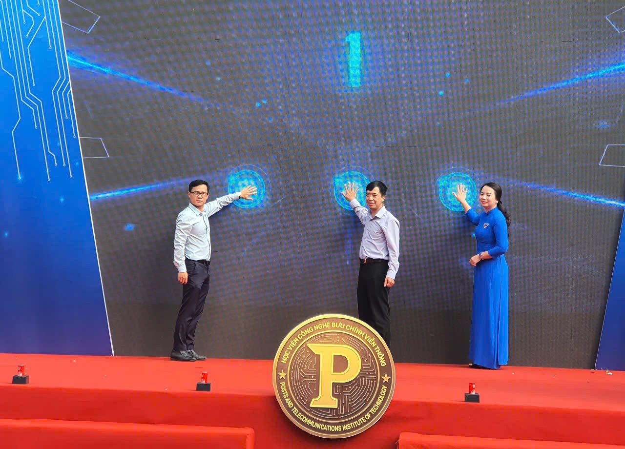 Trường đại học đầu tiên ra mắt Hệ thống Tín chỉ xanh P-Coin