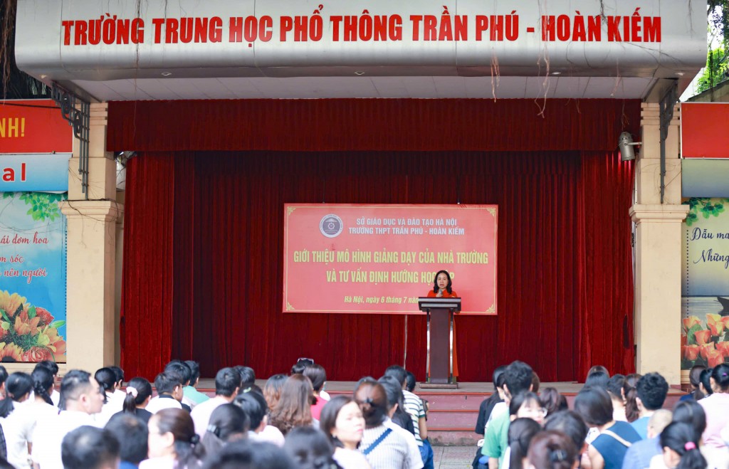 Tư vấn chọn tổ hợp môn học - bước đi đúng đắn nâng cao chất lượng