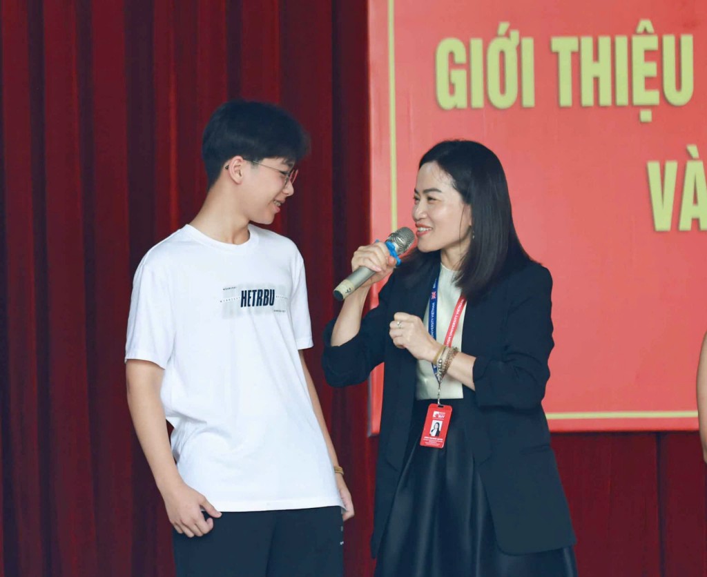 Tư vấn chọn tổ hợp môn học - bước đi đúng đắn nâng cao chất lượng