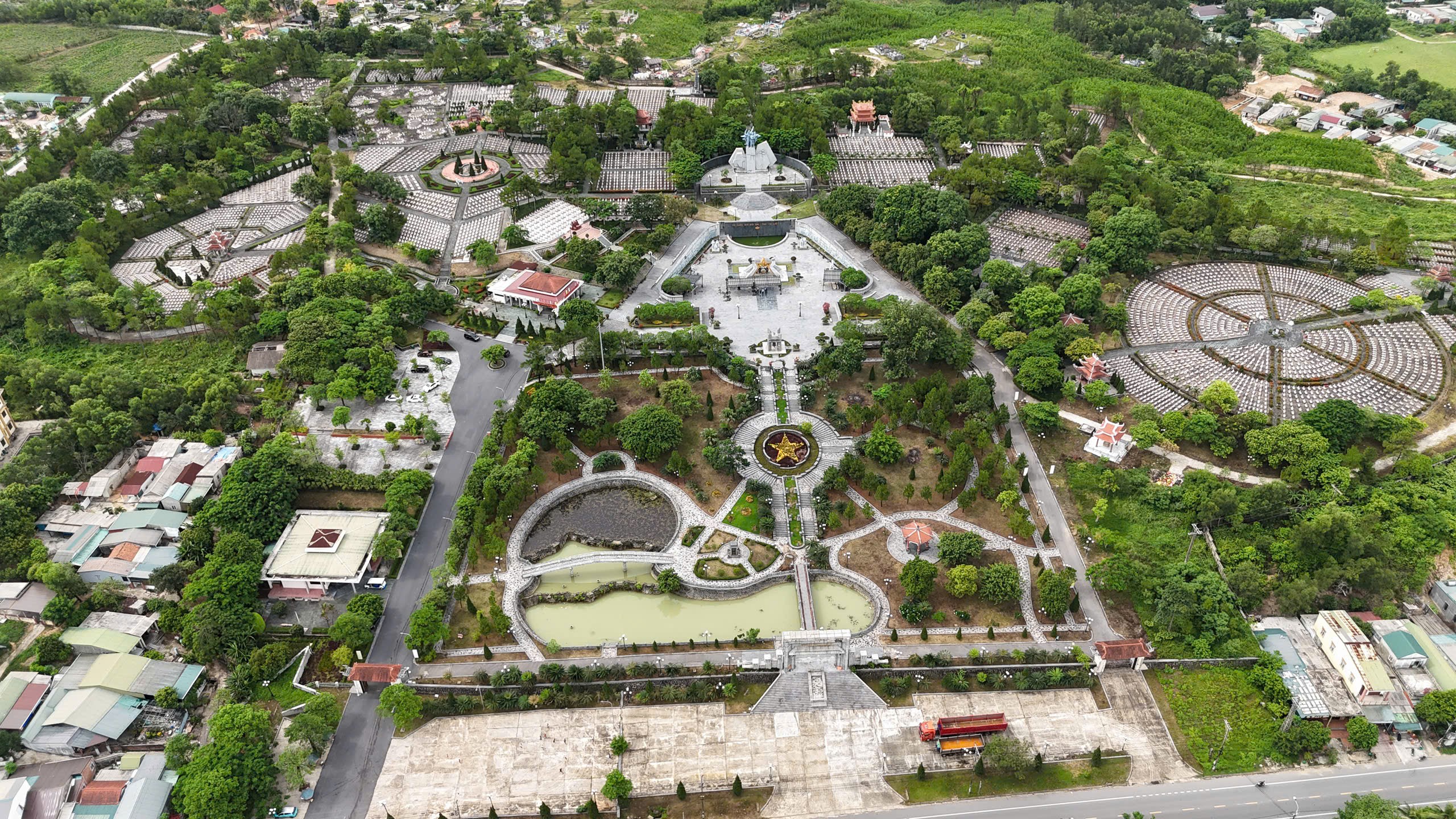 Tháng Bảy về miền đất thiêng Quảng Trị Tháng Bảy về miền đất thiêng Quảng Trị