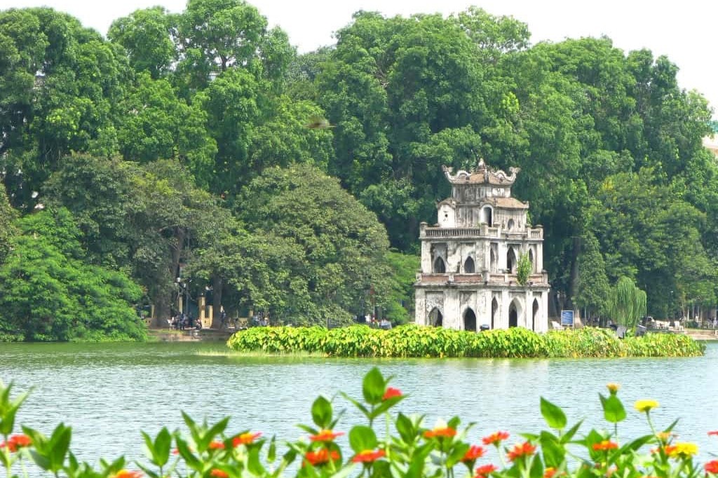 Hà Nội - Chạm vào linh thiêng