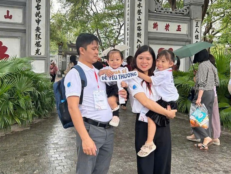 Gia đình nữ cán bộ 9X được tuyên dương là Gia đình trẻ tiêu biểu