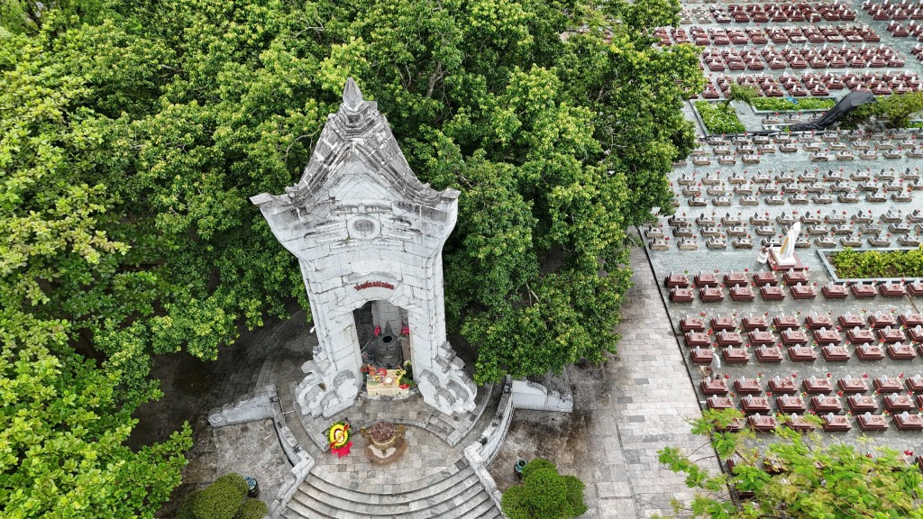 Nghĩa trang liệt sĩ Quốc gia Trường Sơn