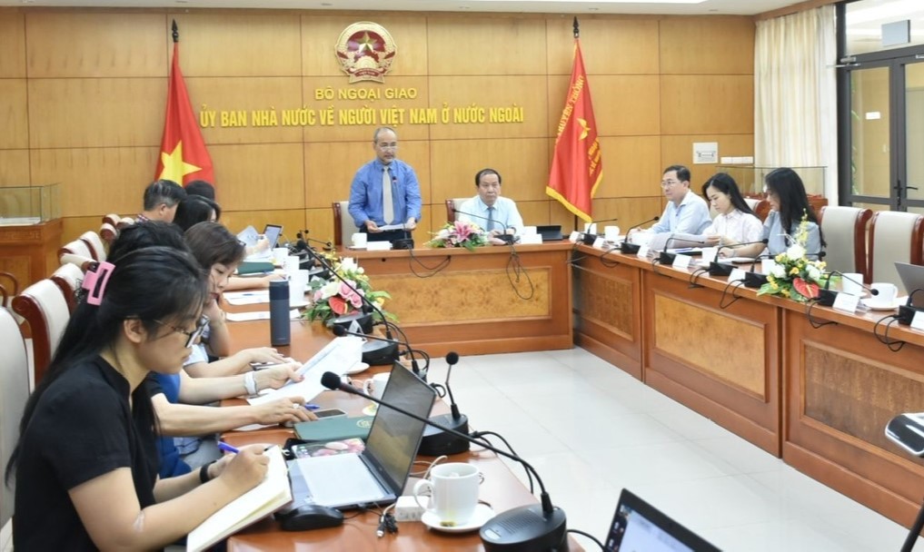 Phổ biến, giải đáp pháp luật cho người Việt Nam tại Hàn Quốc