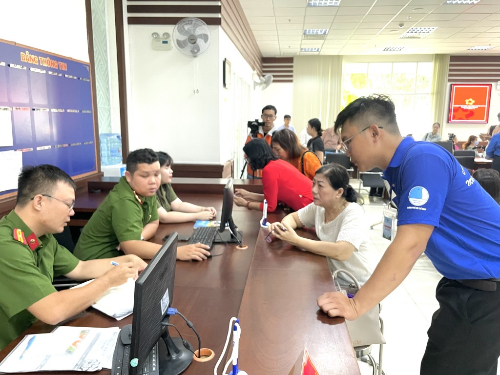 Thanh niên ra sức chung tay vận hành chính quyền 2 cấp