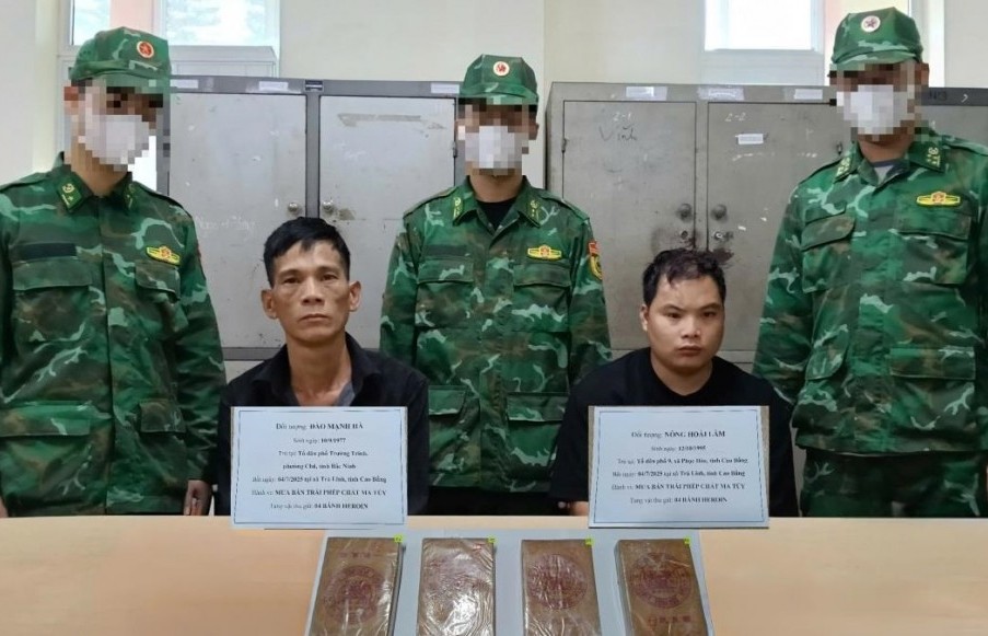 Xã Trà Lĩnh (Cao Bằng): Bắt 4 đối tượng, thu giữ 4 bánh heroine