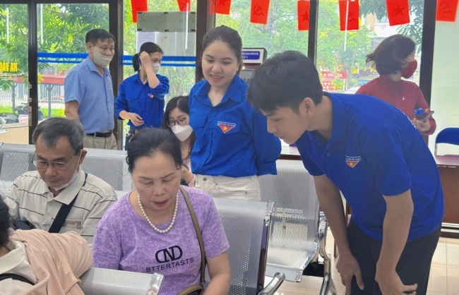 Hạnh phúc khi thấy nụ cười và sự hài lòng của Nhân dân
