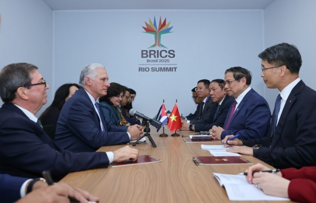 Thủ tướng Phạm Minh Chính hội kiến Bí thư thứ nhất, Chủ tịch nước Cuba