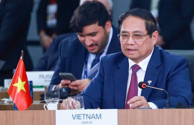 Thủ tướng nêu 3 đề xuất quan trọng tại Phiên thảo luận cấp cao BRICS mở rộng