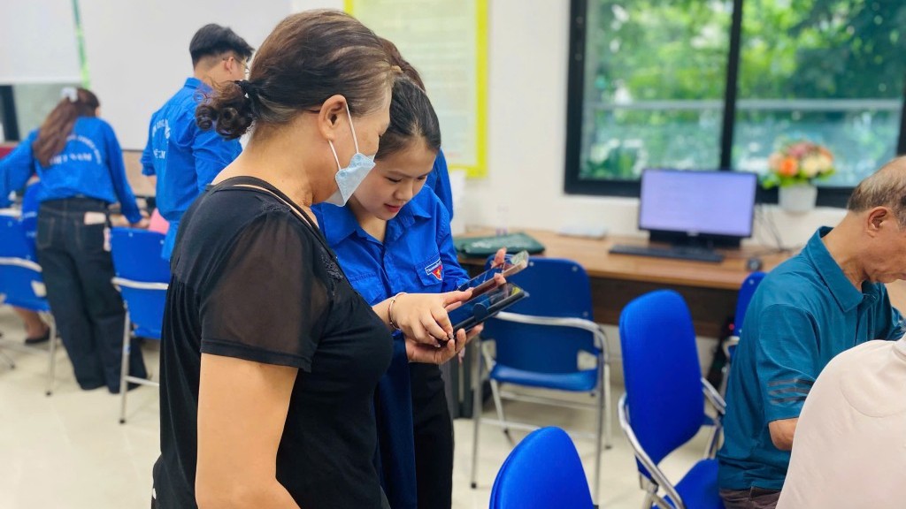 Người Hà Nội học công nghệ: Tôi không muốn bị đứng lại phía sau