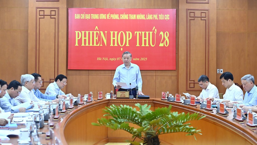 Tổng Bí thư: Kịp thời phát hiện, xử lý các sai phạm liên quan đến sắp xếp tổ chức bộ máy