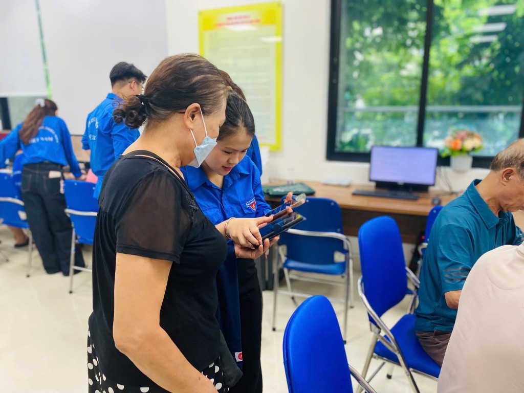 Người Hà Nội học công nghệ: Tôi không muốn bị đứng lại phía sau