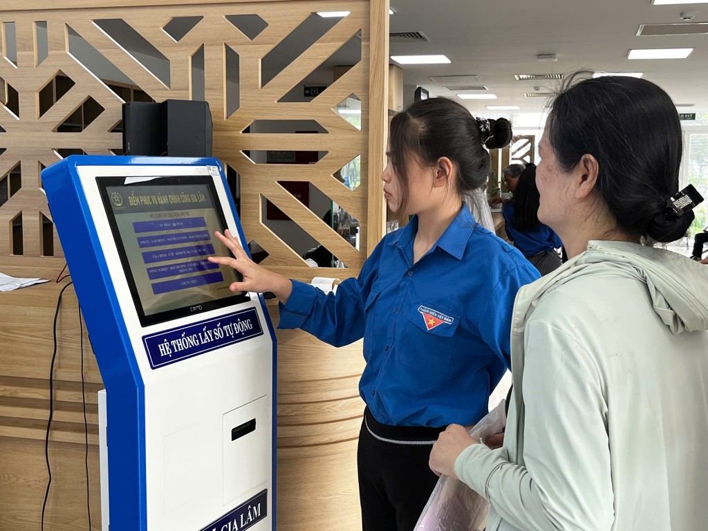 Tuổi trẻ xung kích xây dựng chính quyền số, xã hội số từ cơ sở