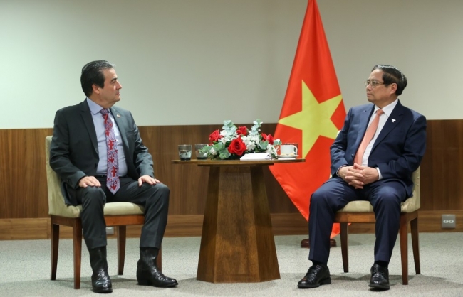 Thủ tướng làm việc với các tập đoàn, liên đoàn doanh nghiệp Brazil
