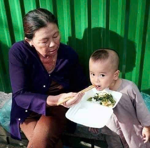 Mẹ của nghệ nhân Ngô Văn Tân