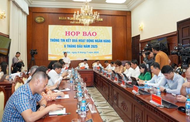 Tăng trưởng tín dụng tăng đột phá 9,9% trong 6 tháng đầu năm