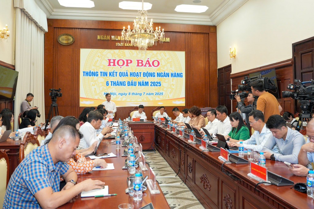 Tín dụng tăng trưởng đột phá 9,9% trong 6 tháng đầu năm