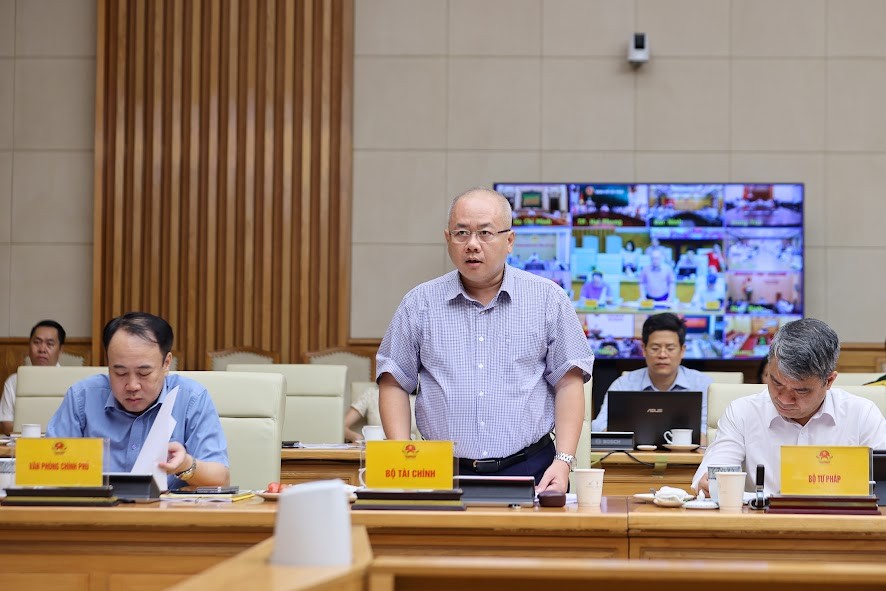 Tại phiên họp, các bộ, ngành, địa phương báo cáo cụ thể tình hình triển khai các dự án - Ảnh: VGP/Nhật Bắc