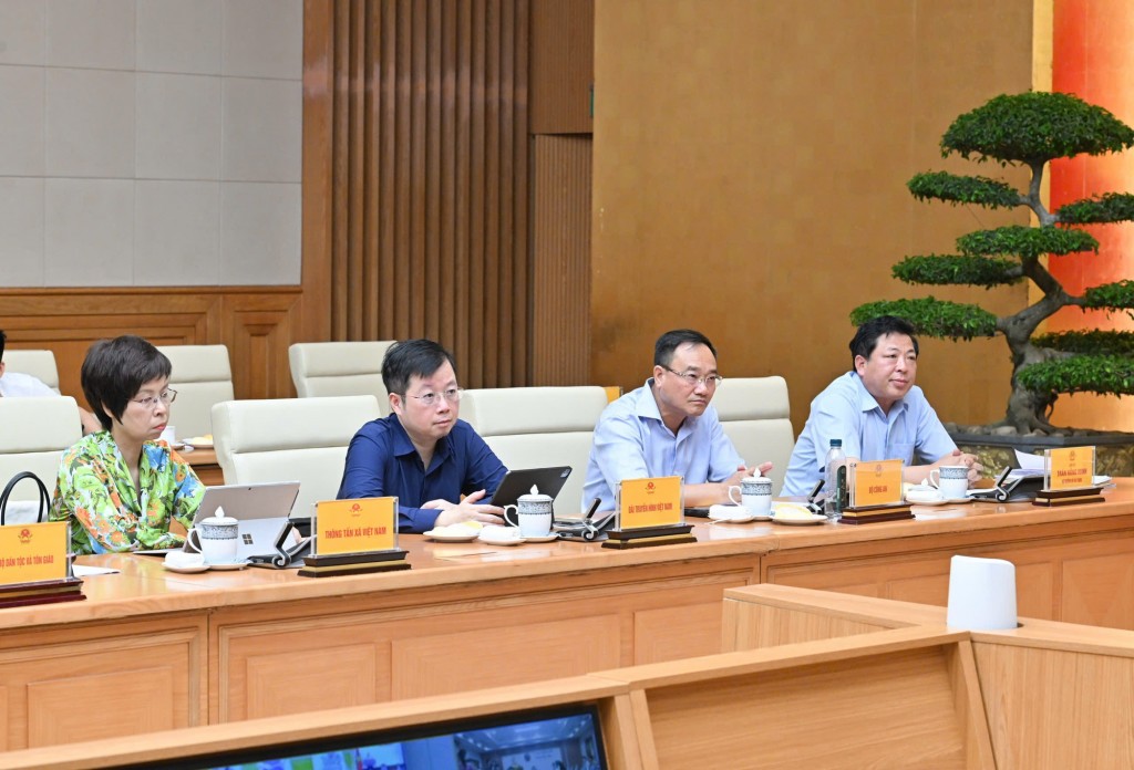 Các đại biểu tham dự Cuộc họp - Ảnh: VGP/Nhật Băc