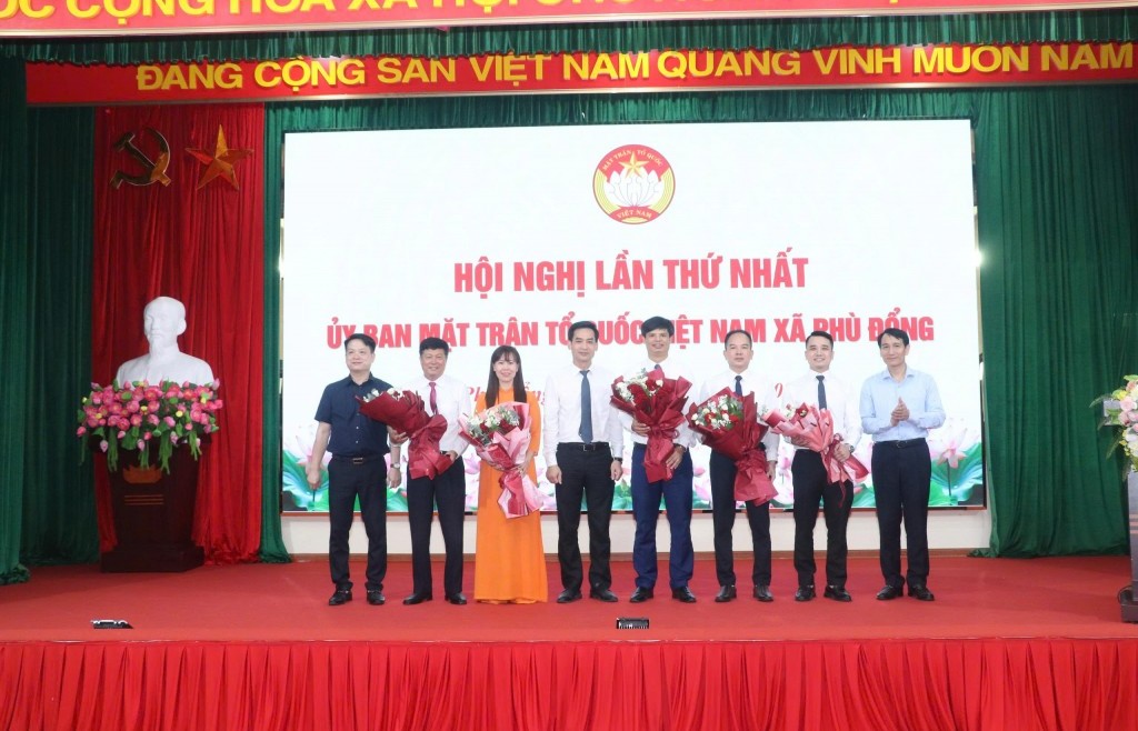 Phát động thi đua cao điểm chào mừng Đại hội đại biểu Đảng bộ xã