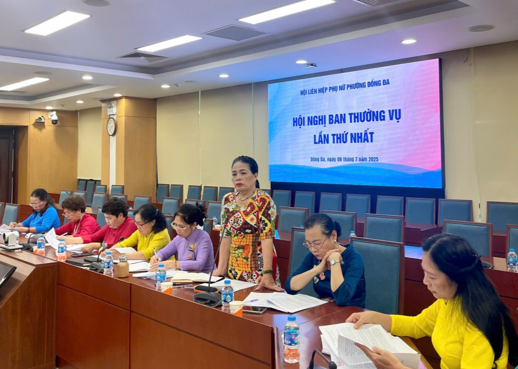 Phụ nữ phường Đống Đa kiện toàn tổ chức Hội
