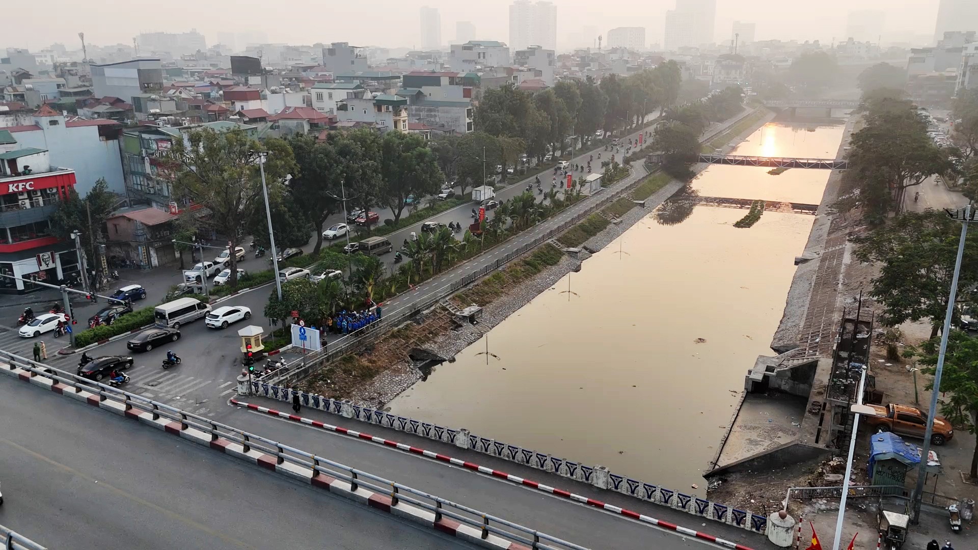 Bài 1: Sứ mệnh làm sống lại dòng sông chết