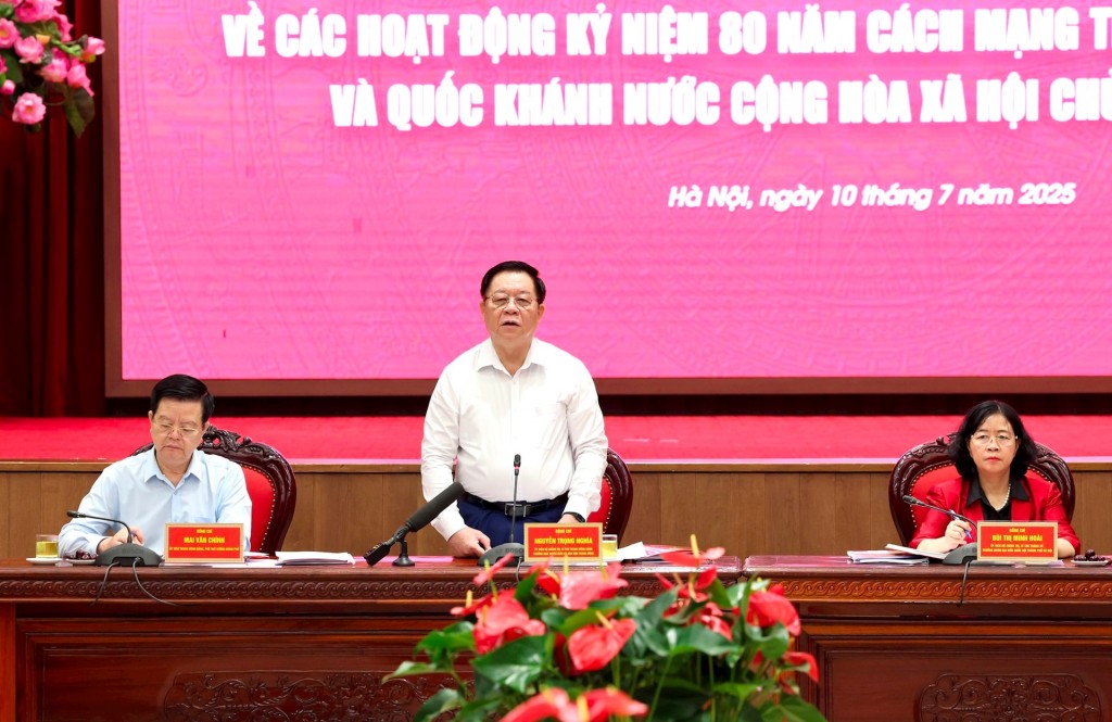 Trưởng ban Tuyên giáo và Dân vận Trung ương Nguyễn Trọng Nghĩa phát biểu kết luận. Ảnh: Viết Thành
