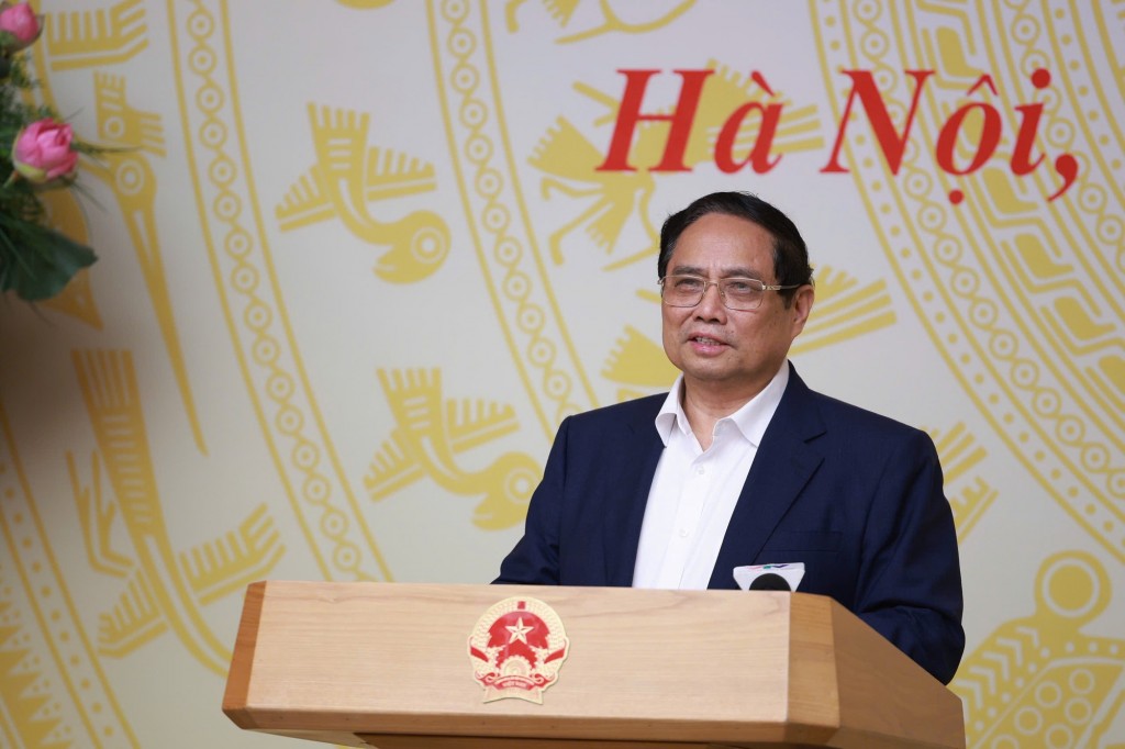 Thủ tướng Phạm Minh Chính nhấn mạnh: Nghiên cứu đề xuất điều chỉnh, bổ sung chính sách, pháp luật về đất đai - Ảnh: VGP/Nhật Bắc