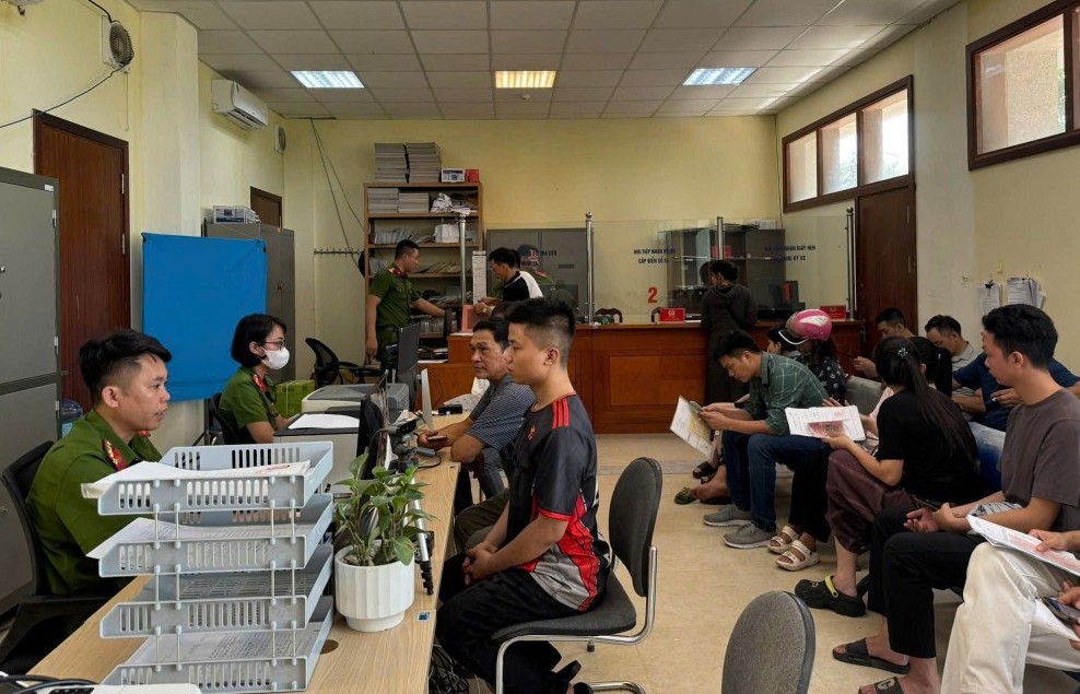 Công an xã Phú Xuyên triển khai vận hành tốt mô hình "một cửa"