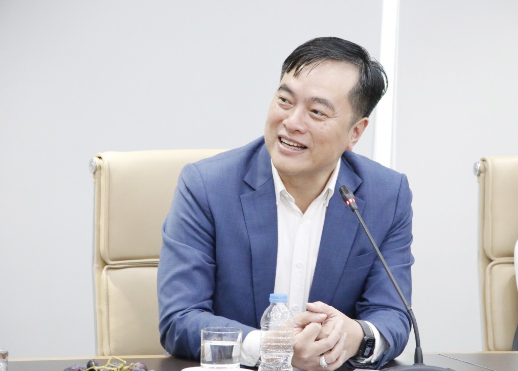 Đáp lại, ông Phạm Duy Hiếu, Tổng Giám đốc ABBANK cũng cho biết, Ngân hàng sẽ từng bước hoàn thiện khung năng lực ngân hàng xanh, từ đó tạo nền tảng vững chắc để mở rộng hợp tác với các định chế tài chính quốc tế, các đối tác có cùng định hướng phát triển 