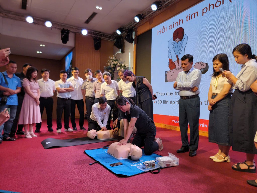 Trang bị kỹ năng tác nghiệp an toàn trong thiên tai cho đội ngũ phóng viên
