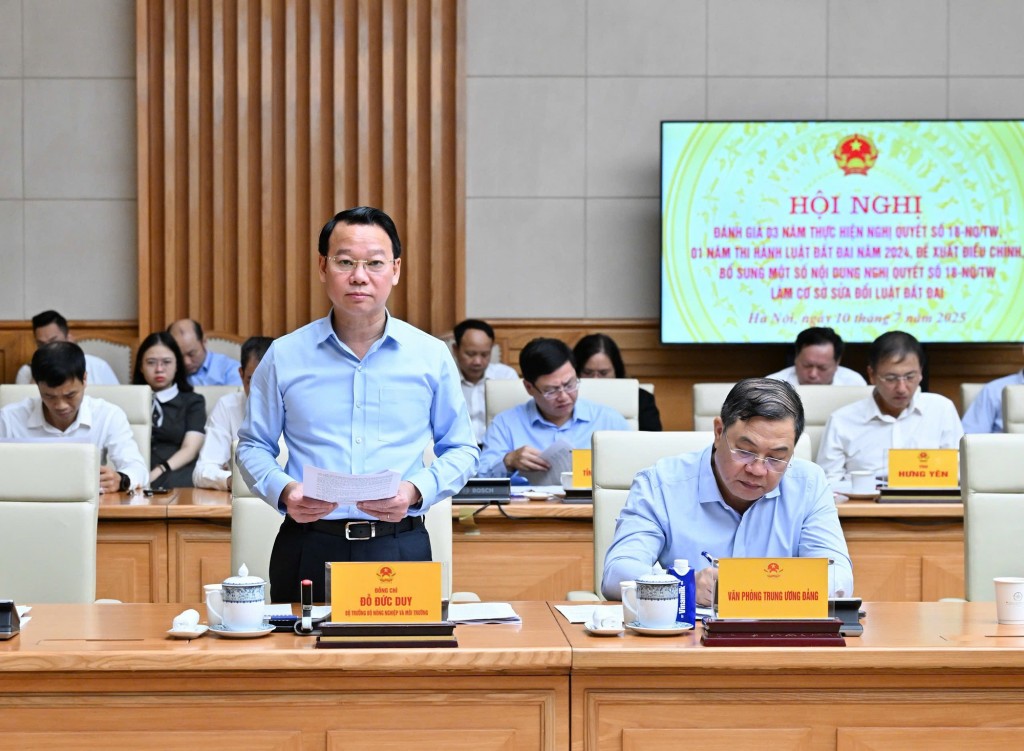 Bộ trưởng Bộ Nông nghiệp và Môi trường Đỗ Đức Duy phát biểu tại hội nghị - Ảnh: VGP/Nhật Bắc