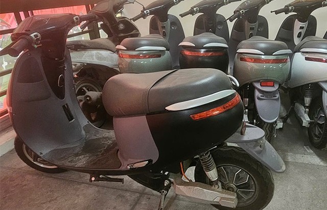 Hà Nội: Triệt phá đường dây sản xuất, buôn bán xe máy điện giả