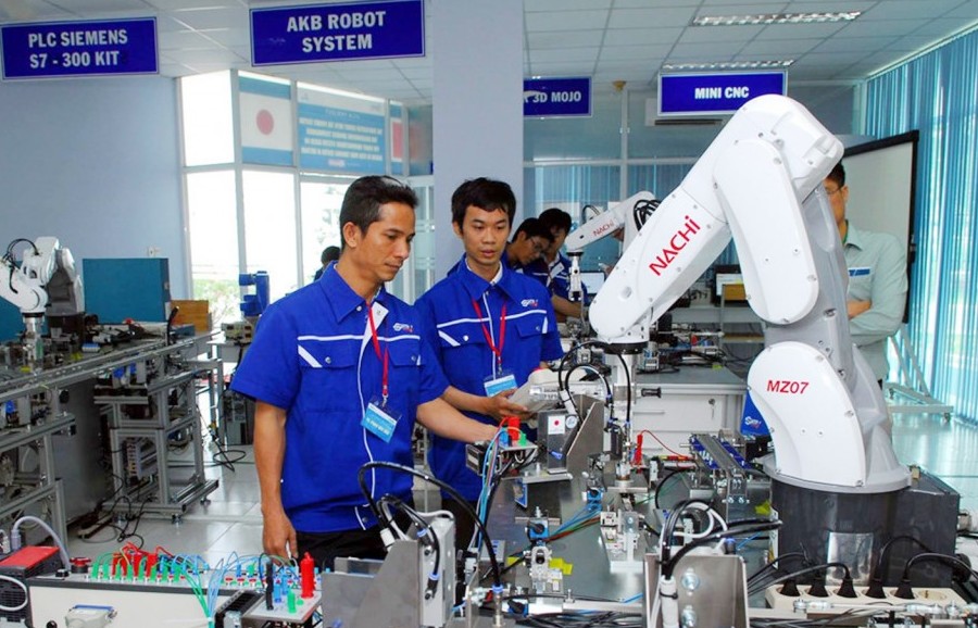 Chiến lược trong phát triển nguồn nhân lực ngành công nghiệp bán dẫn