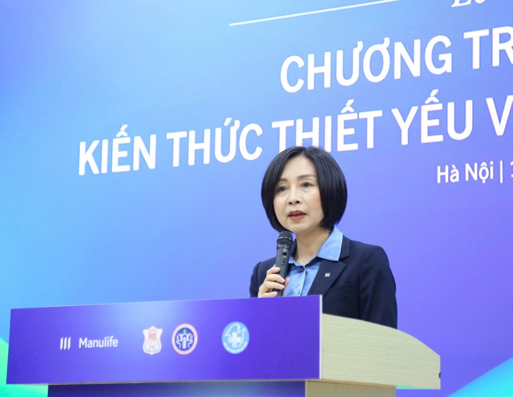 Thầy thuốc trẻ “truyền nghề” cho tư vấn viên bảo hiểm